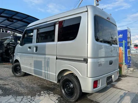 Nissan Clipper