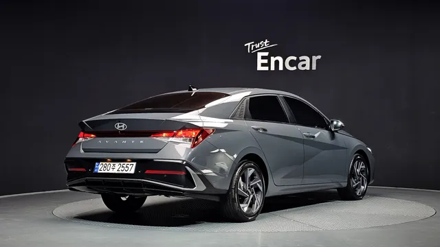 Hyundai Elantra (Avante)