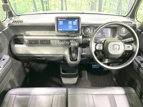 Honda N-BOX Custom