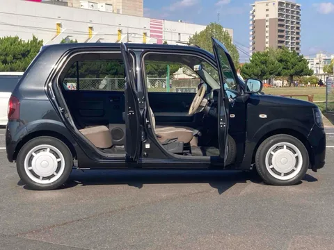 Daihatsu Mira Tocot