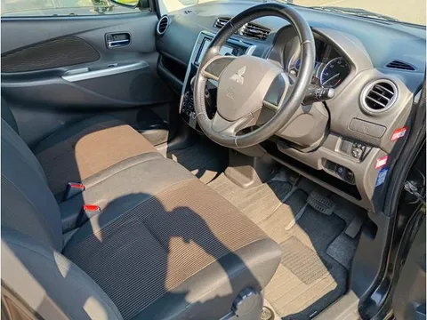 Mitsubishi eK Custom