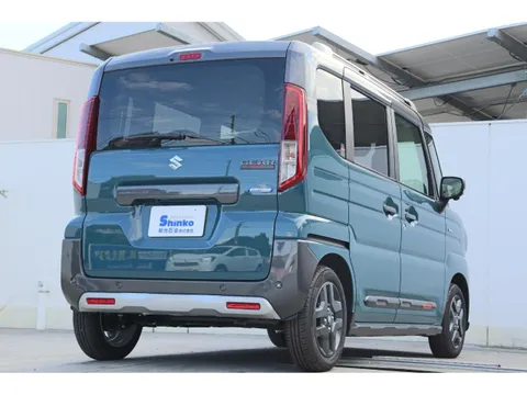 Suzuki Spacia Gear
