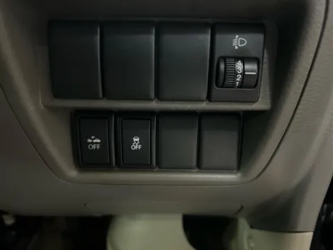 Mitsubishi Minicab Van