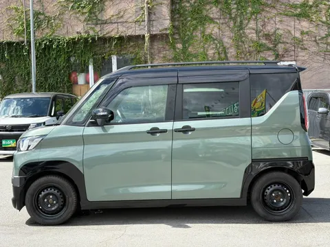 Mitsubishi Delica Mini