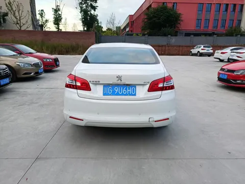 Peugeot 408
