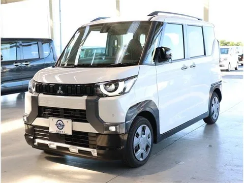 Mitsubishi Delica Mini