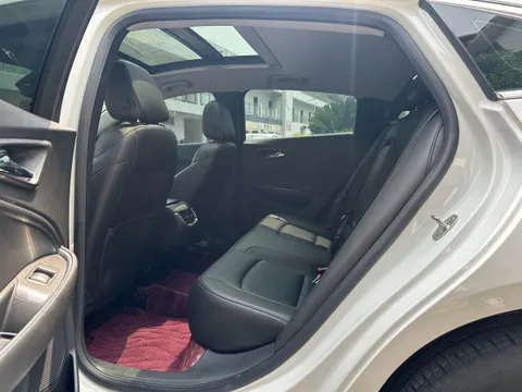 Chevrolet Malibu XL