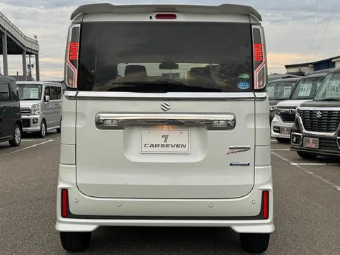 Suzuki Spacia Custom