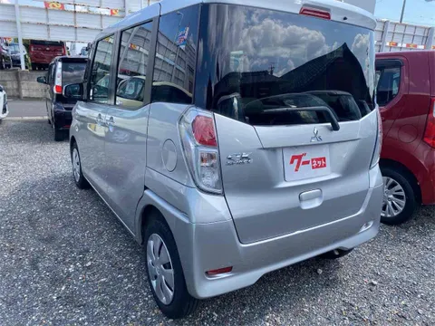 Mitsubishi eK Space