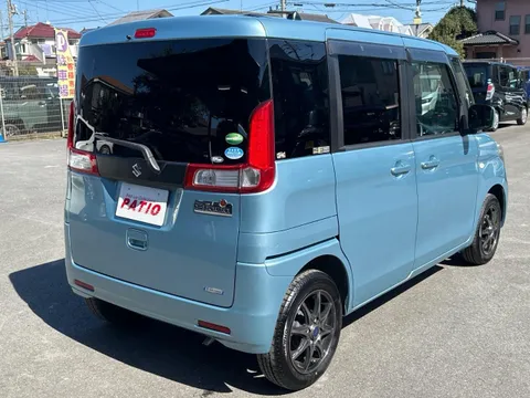 Suzuki Spacia