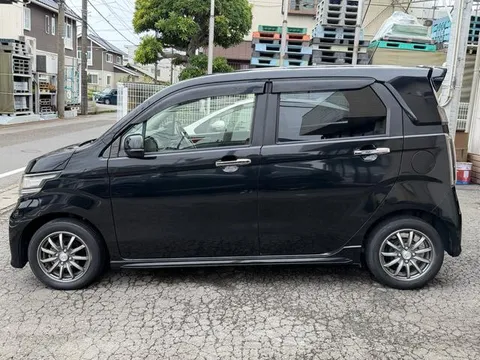 Honda N-WGN Custom