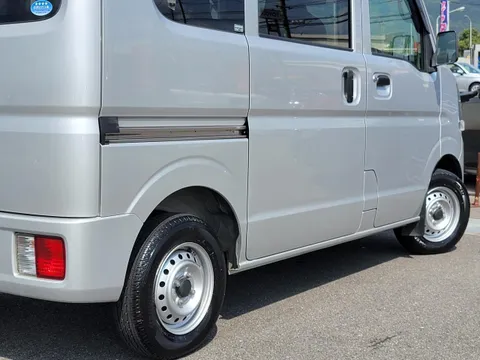Nissan Clipper