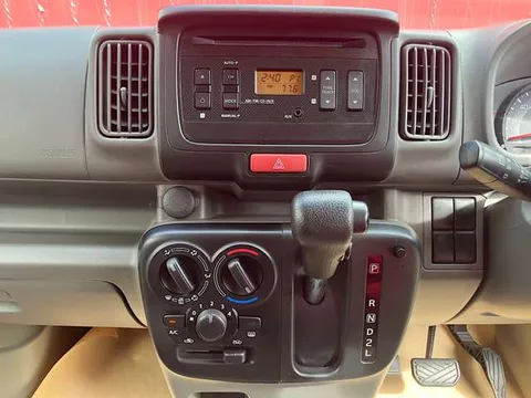 Nissan Clipper