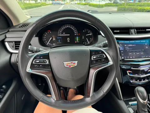 Cadillac XTS