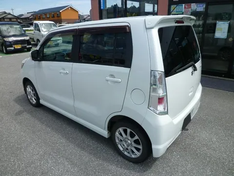 Suzuki Wagon R Stingray