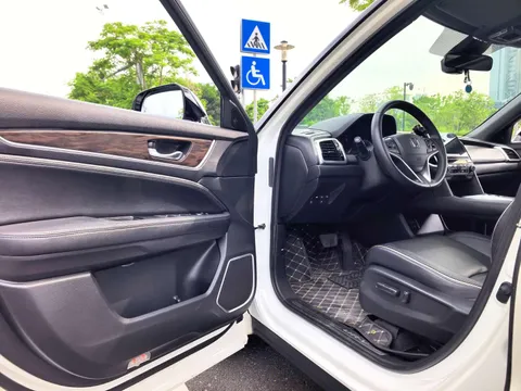 Honda UR-V