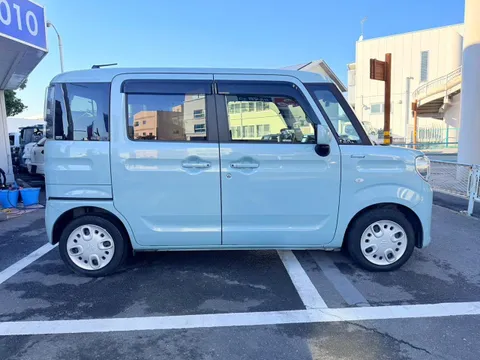 Suzuki Spacia