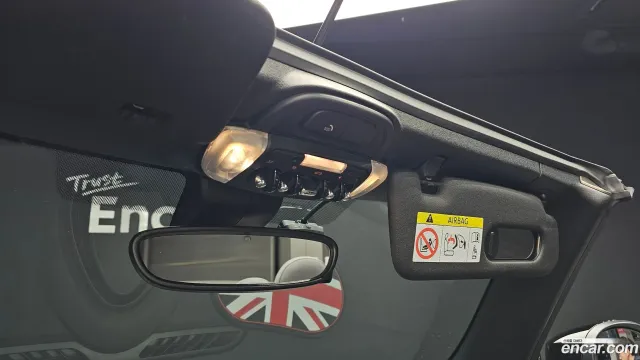 MINI Cooper Convertible