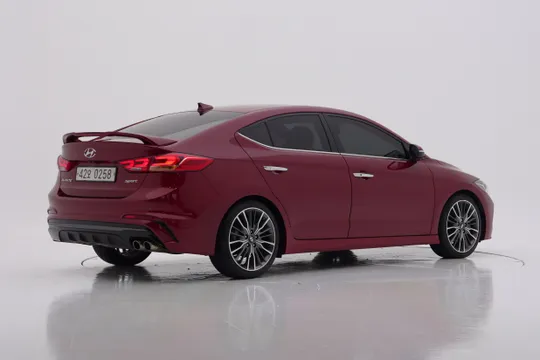 Hyundai Elantra (Avante)