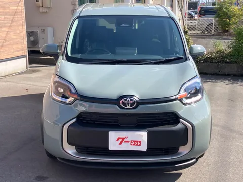 Toyota Sienta