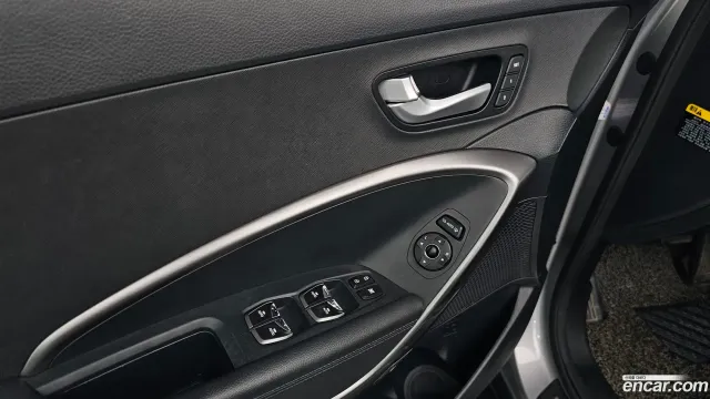 Hyundai Grand Santa Fe (Maxcruz)