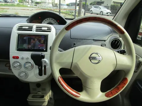 Nissan Otti