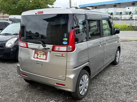 Suzuki Spacia