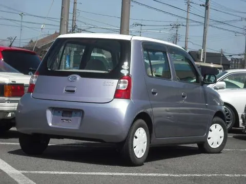 Daihatsu Esse