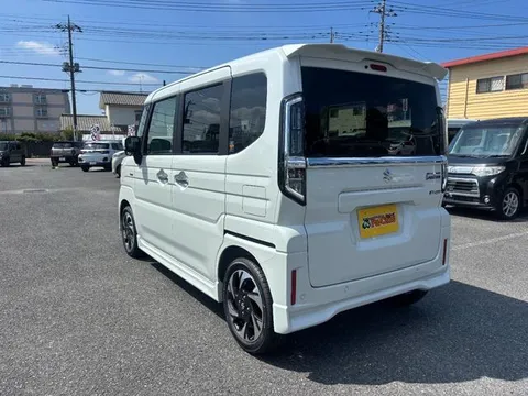 Suzuki Spacia Custom