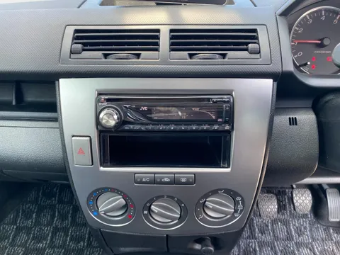 Mazda Mazda2 (Demio)