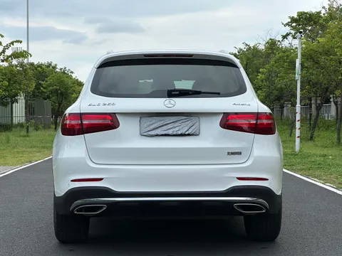 Mercedes-Benz Mercedes-Benz GLC