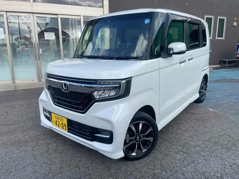 Honda N-BOX Custom