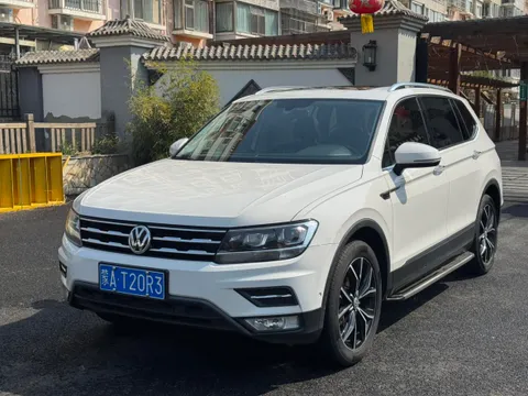 Volkswagen Tiguan L