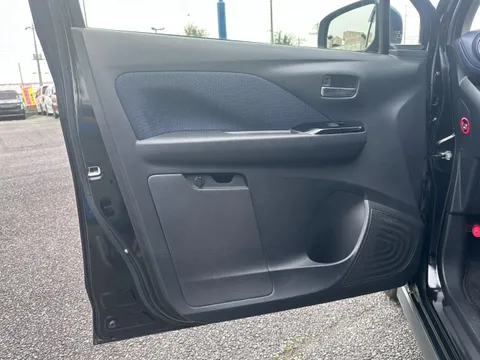 Mitsubishi eK X