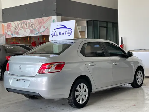 Peugeot 301