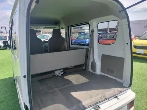 Mitsubishi Minicab Van