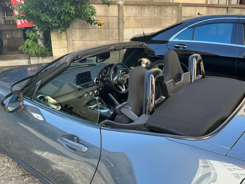 Mazda MX-5 (Roadster)