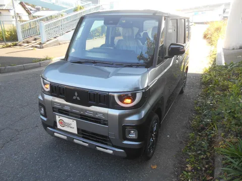 Mitsubishi Delica Mini