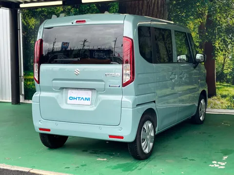 Suzuki Spacia