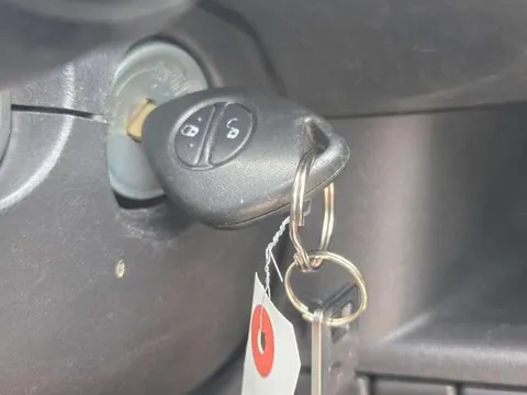 Subaru R2