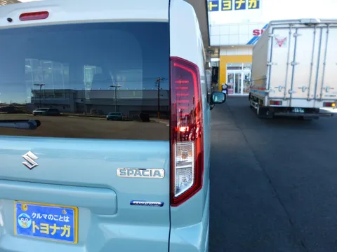Suzuki Spacia