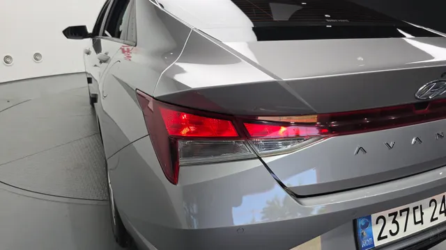 Hyundai Elantra (Avante)