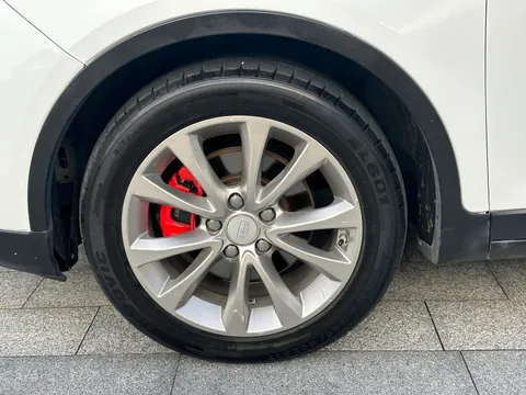 Geely Emgrand GS