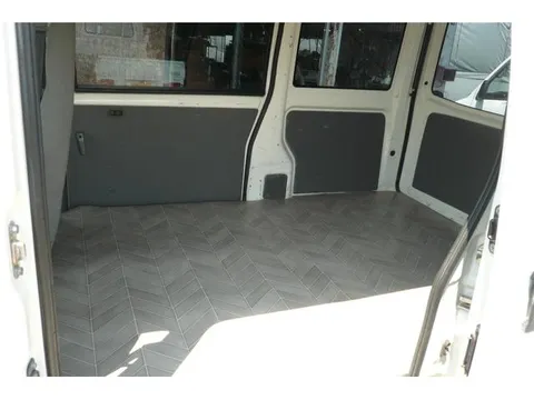 Mitsubishi Minicab Van
