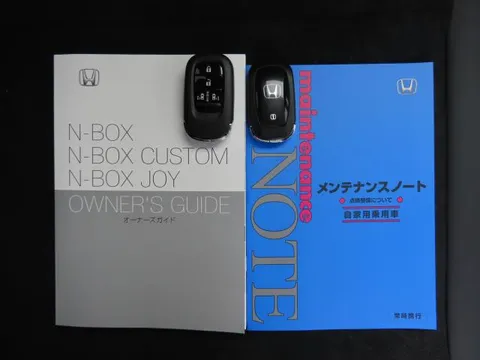 Honda N-BOX Custom