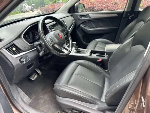 Roewe RX5