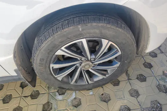 Geely Vision X6