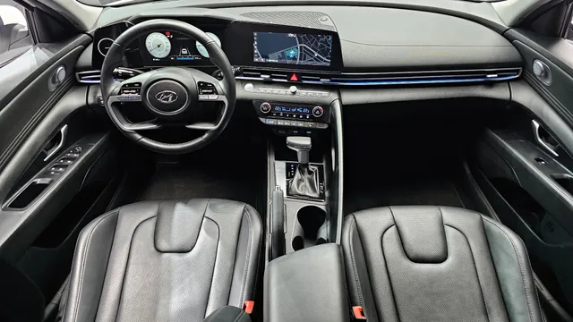 Hyundai Elantra (Avante)