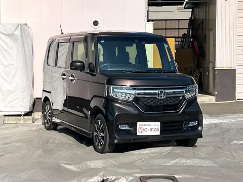 Honda N-BOX Custom