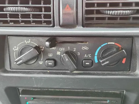 Mitsubishi Minicab Van